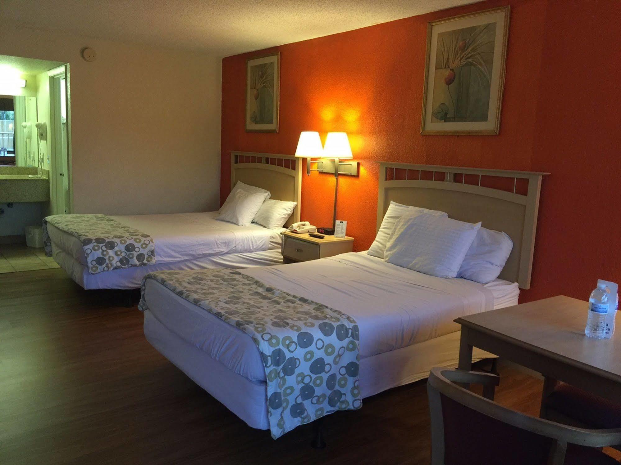 Country Hearth Inn- Кисими Екстериор снимка